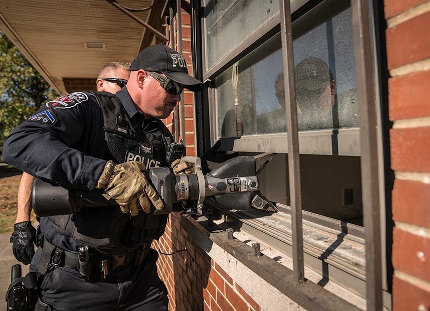 Indiana Drug Task Force Strong Arms Safes for Quick Access